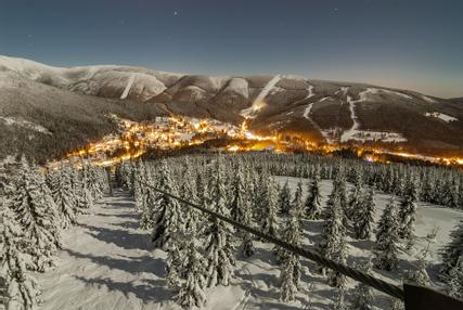 Hotel Pod Jasany | Spindleruv Mlyn | ŠPINDLERŮV MLÝN IM WINTER